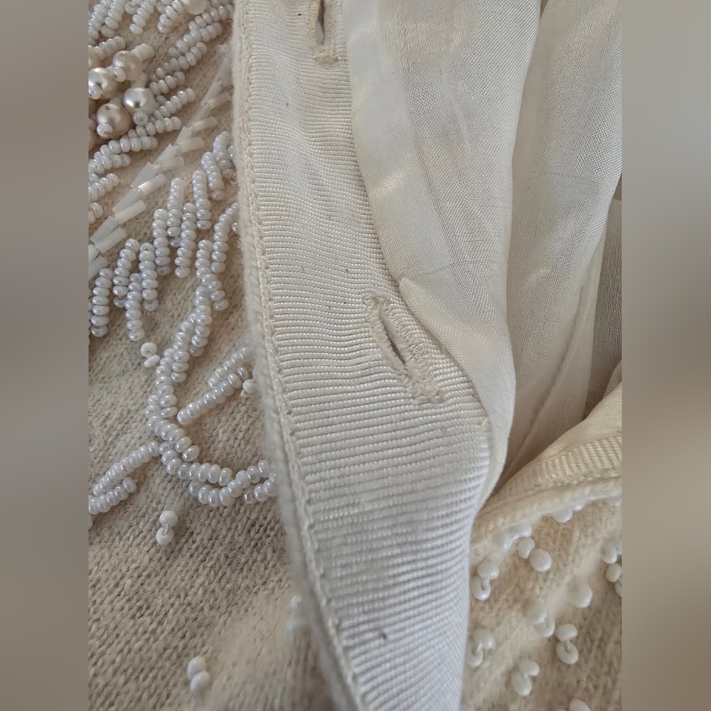VINTAGE RARE 1950s Lambswool Angora Beaded Palm Tree Motiff Cocktail Cardigan - Picture 10 of 16